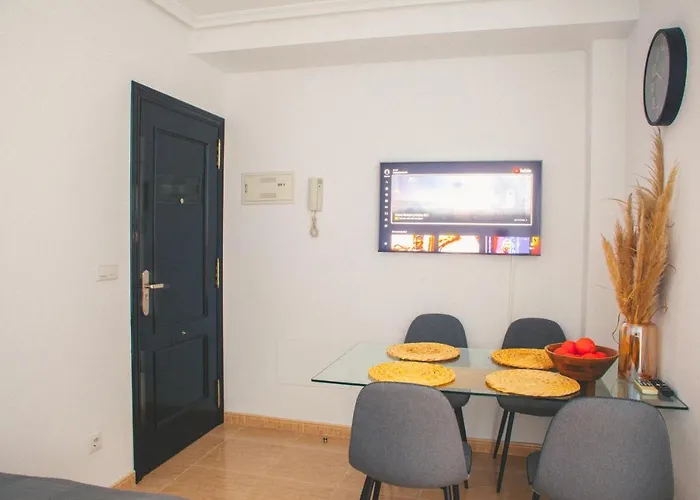 Costa Blanca מלון דירות 3*